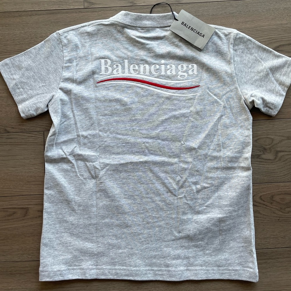 BALENCIAGA Small Fit Embrodied Logo T-Shirt. - Picture 1 of 9